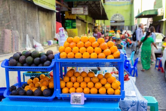 Bogyoke Aung San Market yangon travel guide