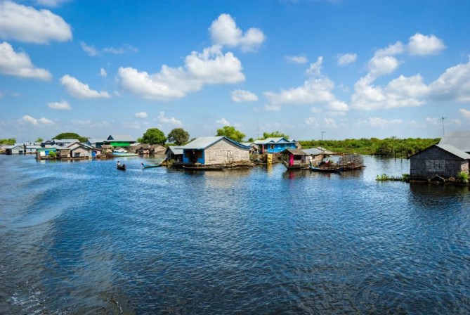 Tonle Sap Lake - Siem Reap travel guide