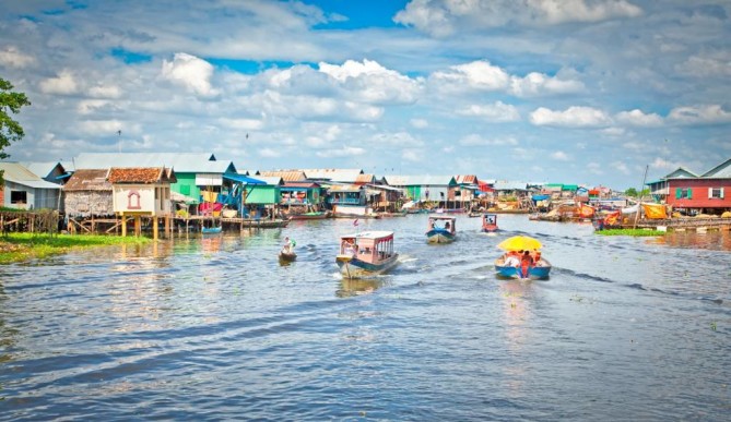 Tonle Sap Lake siem reap travel guide