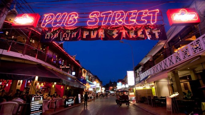 pub street siem reap travel guide