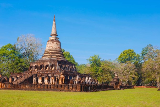 wat chang lom sukhothai