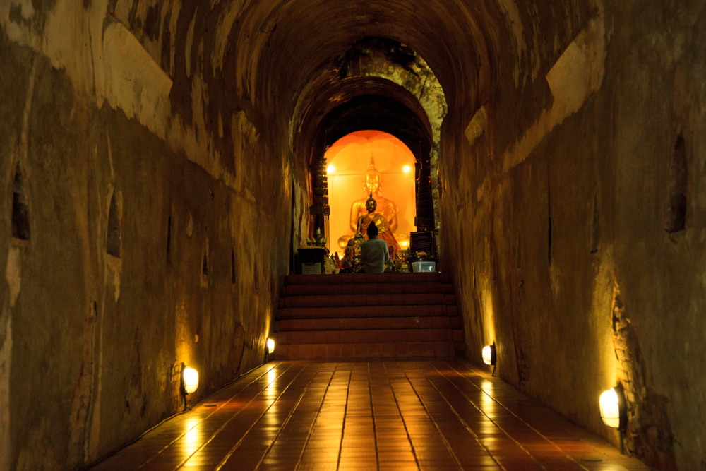 วัดอุโมงค์ ที่เที่ยวเชียงใหม่