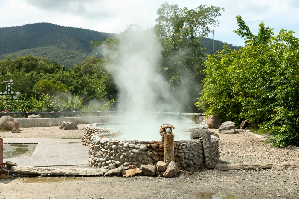 น้ำพุร้อนสันกำแพง ที่เที่ยวเชียงใหม่