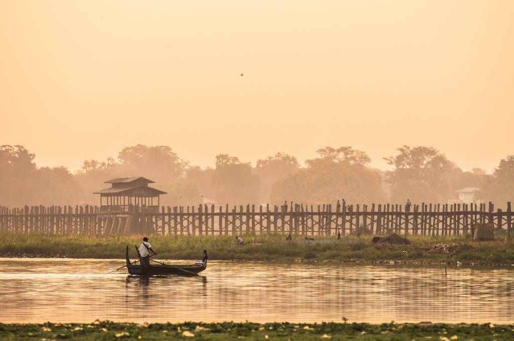 Mandalay Travel Guide