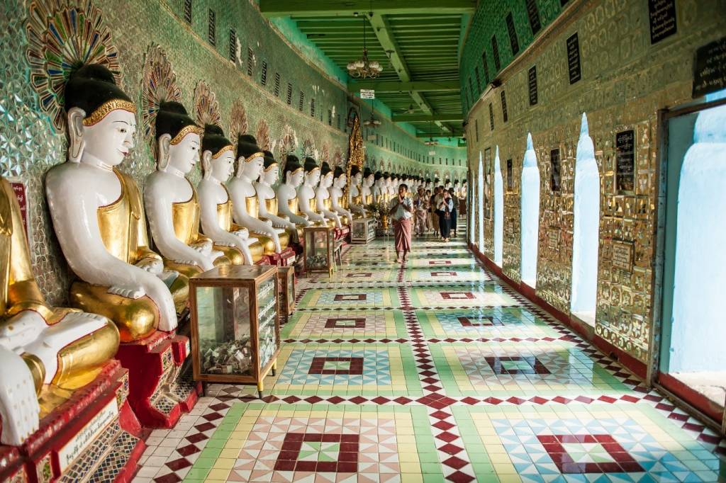 Mandalay Travel Guide