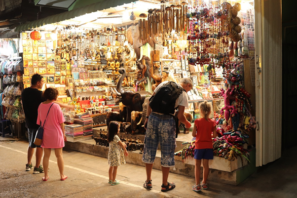 Samui Night Markets: Activities for Couples, Families, and Friends