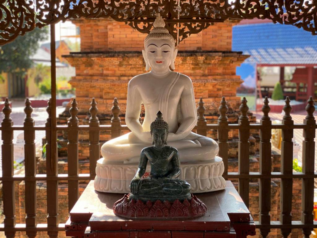 Wat Pipat Mongkol