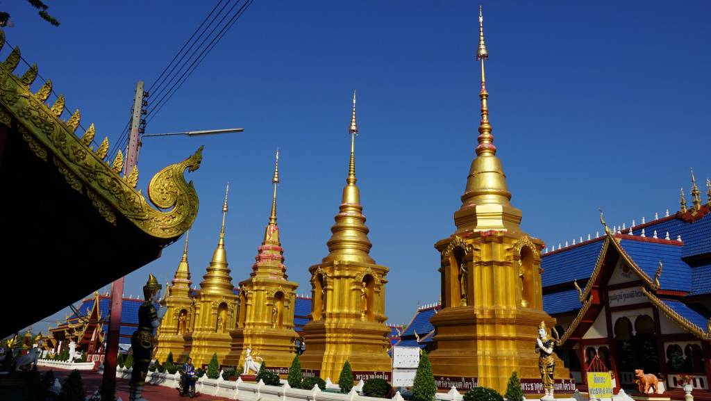 Wat Pipat Mongkol