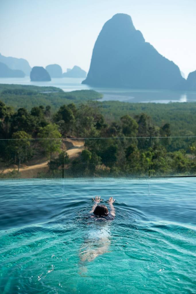 Samet Nangshe See endless limestone cliffs rising from the blue