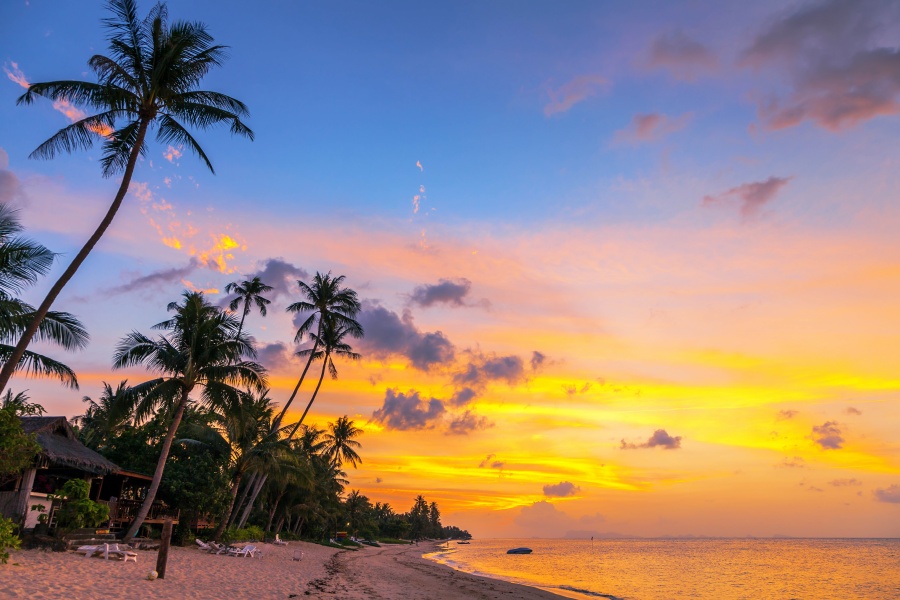 Sunset in Bang Po beach