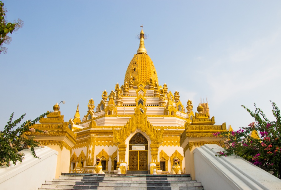 Swe Taw Myat Pagoda Yangon