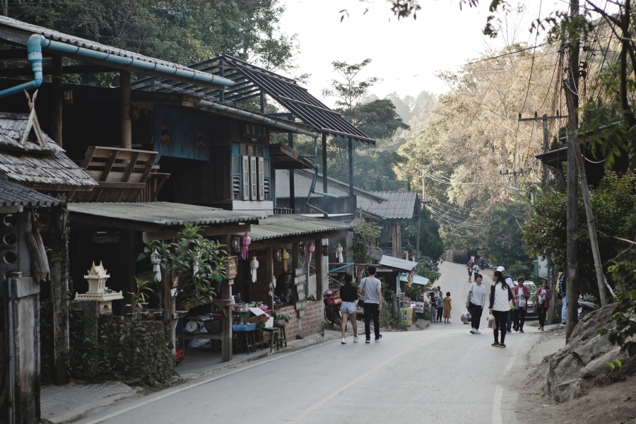 Mae Kampong Village