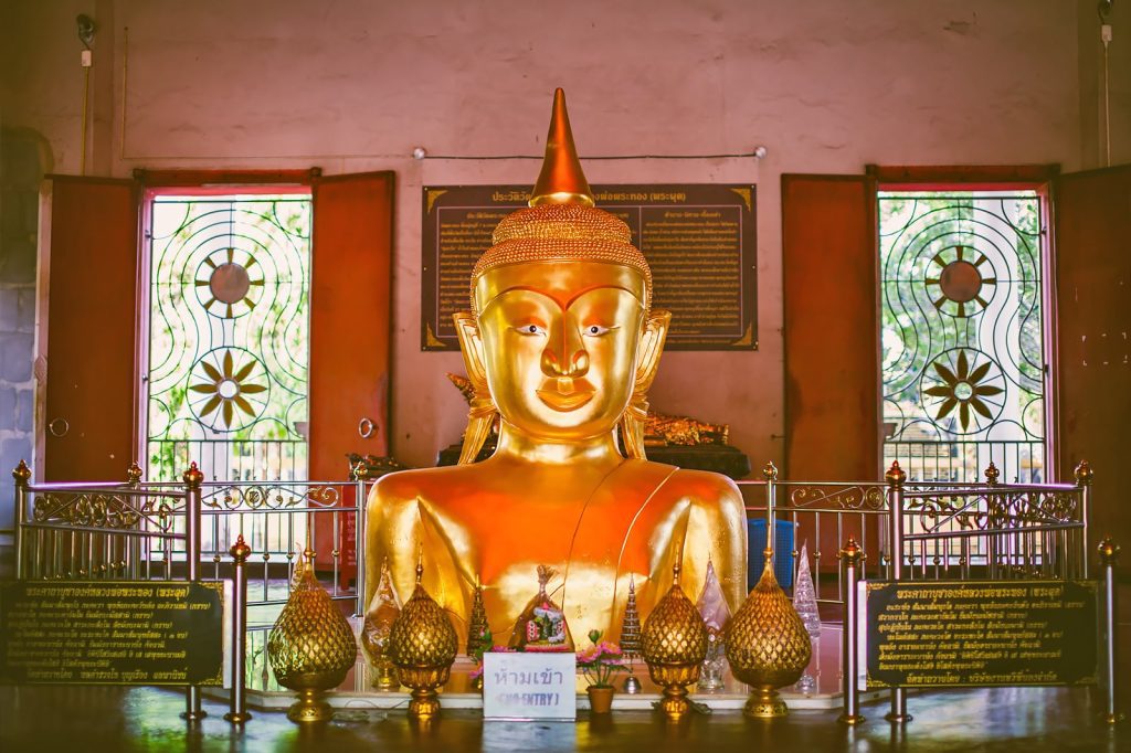 top temples in phuket