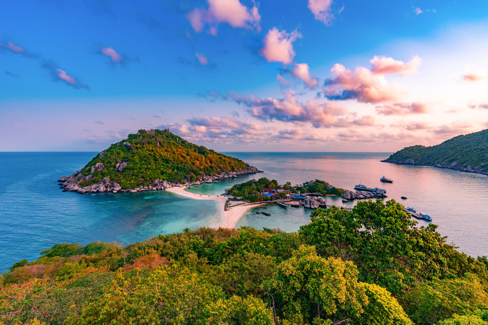 Sunrise at Koh Nang Yuan