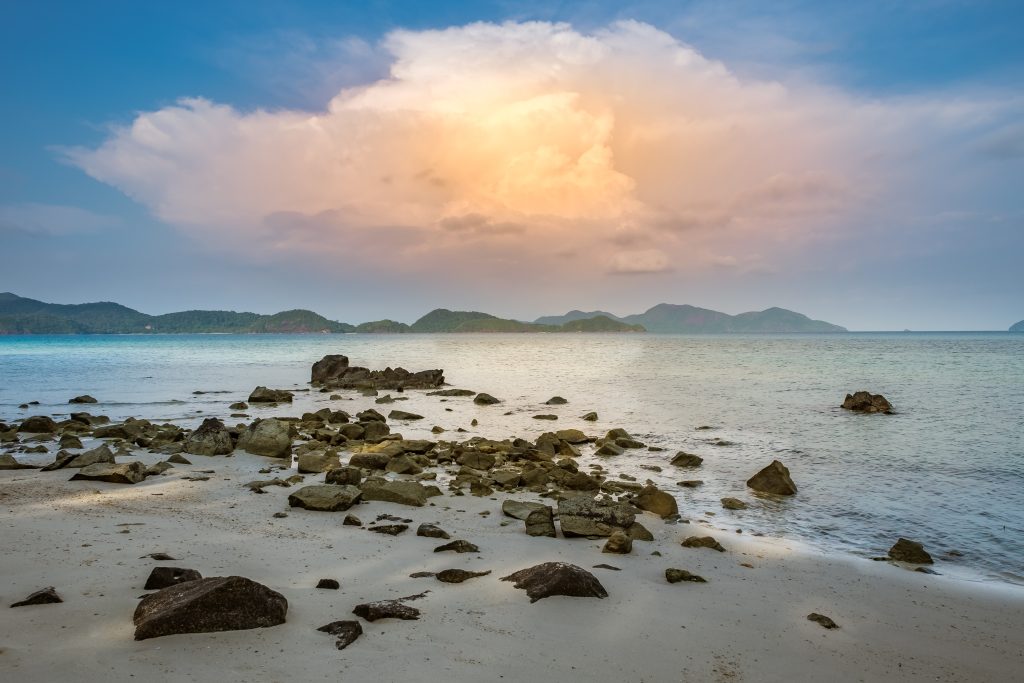 ที่เที่ยว เกาะเหลายา