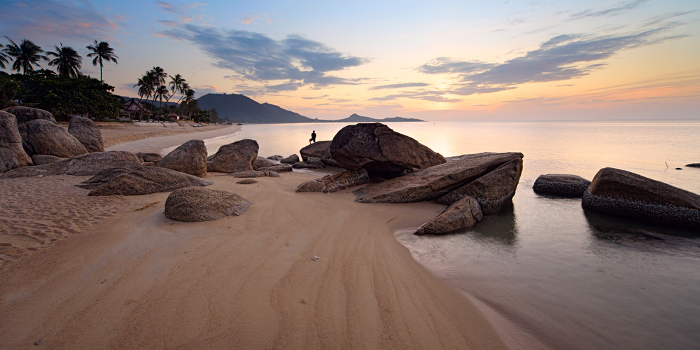 Sunrise,At,Rocky,Coast,Of,Lamai,Beach,,Koh,Samui,Island,