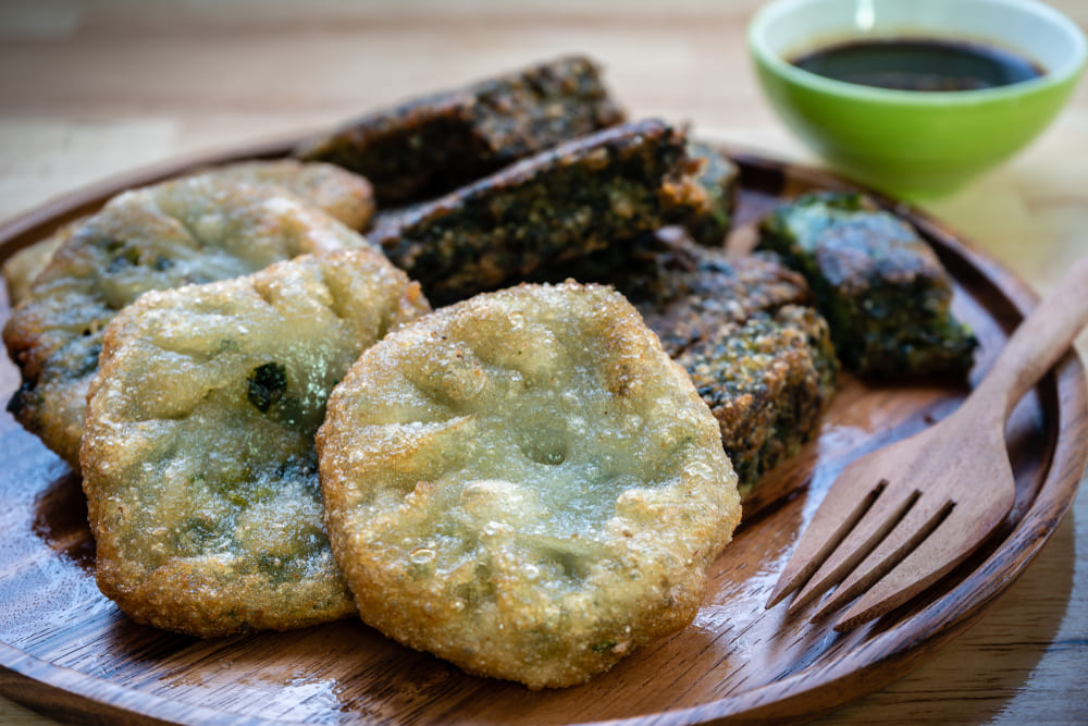 Garlic Chives Cakes