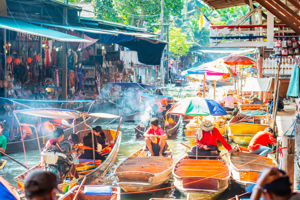 Damnoen Saduak Floating Market