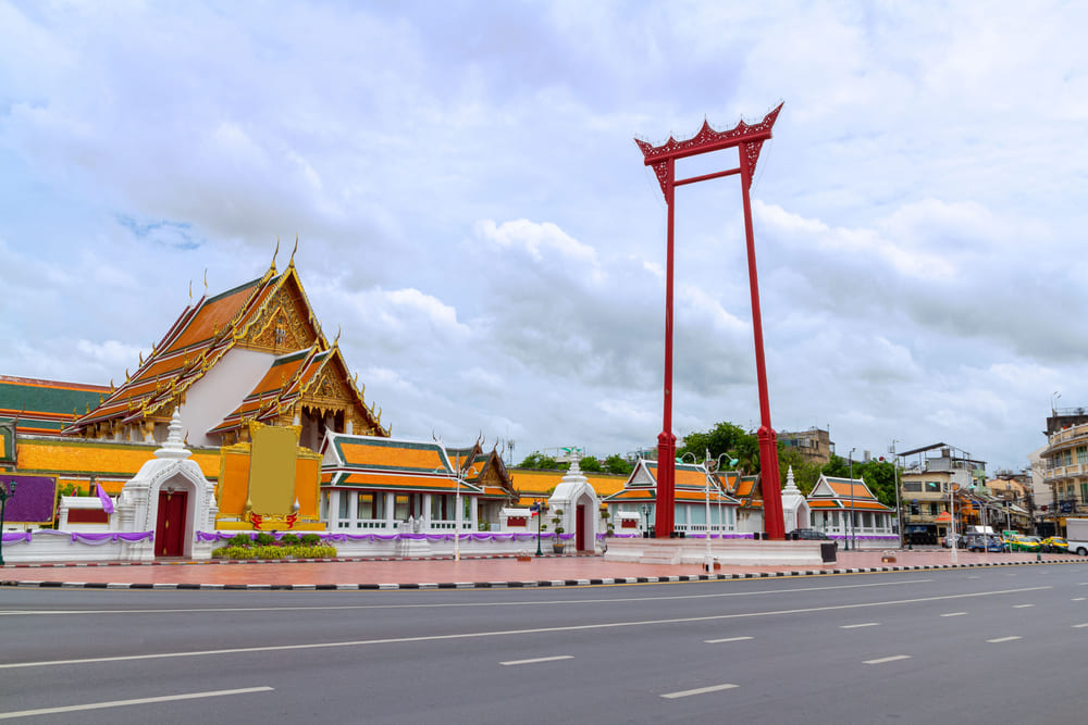 Red teak Giant Swing (Sao Chingcha)