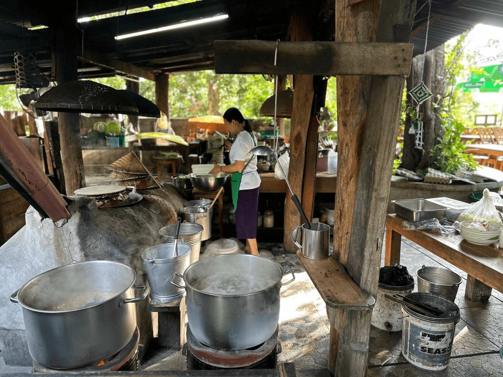 Khao Perp being made in Sukhothai