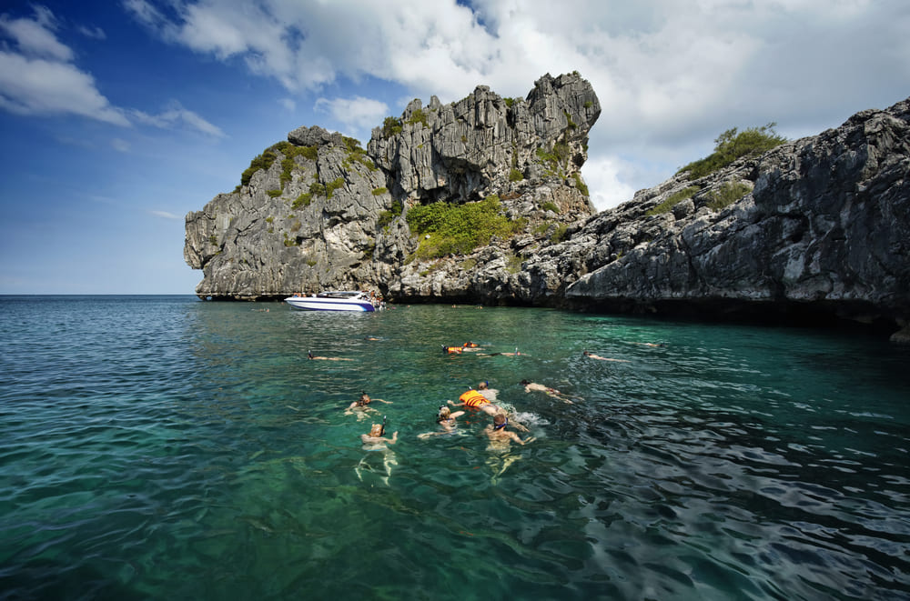 ดำน้ำที่หมู่เกาะอ่างทอง จังหวัดสุราษฎร์ธานี