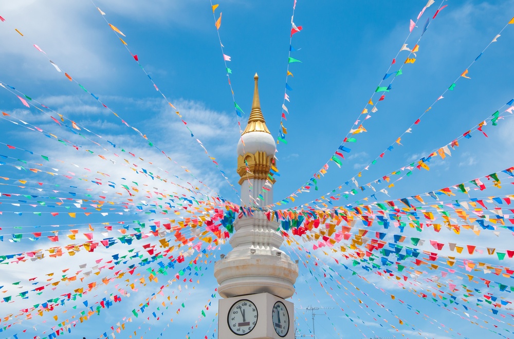 ที่เที่ยวสุโขทัย วงเวียนหอนาฬิกาและถนนคนเดินเมืองเก่าสุโขทัย