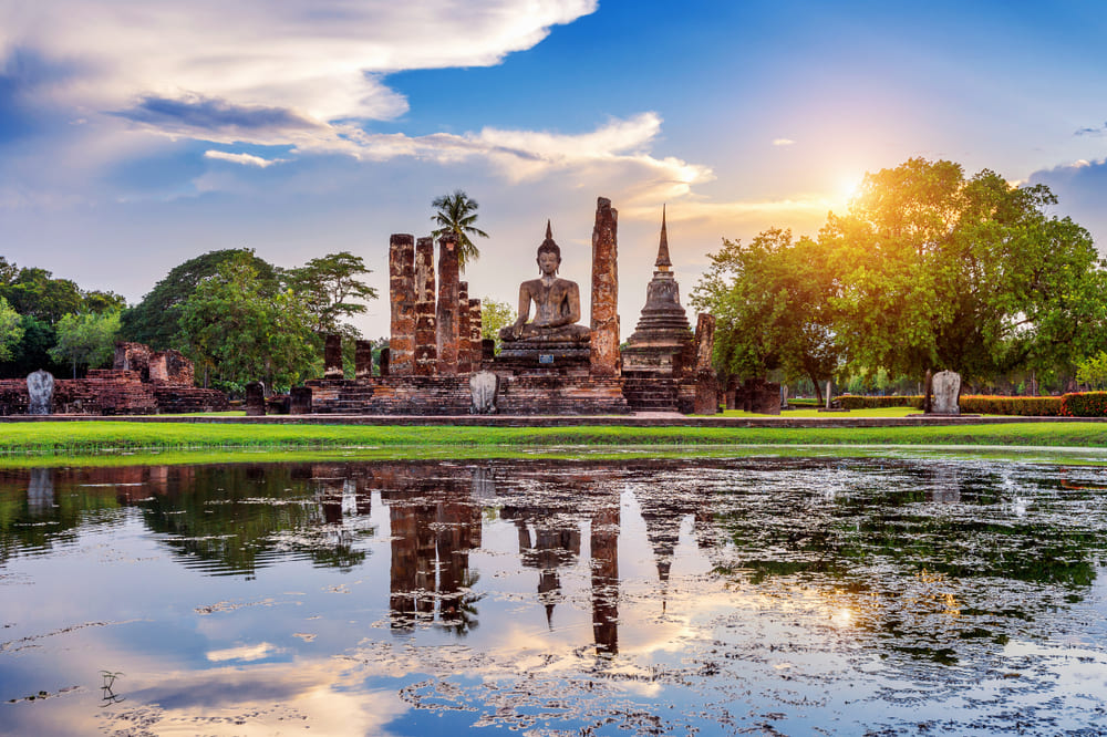 Water moat in front of Buddha image at Wat Mahathat