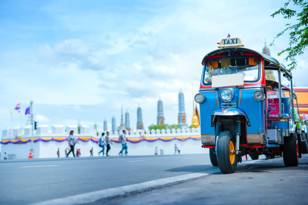 Tuk Tuk and a temple