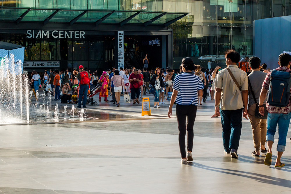  Outdoor space in front of Siam Center