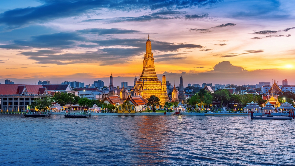 15 Best Places to Visit in Bangkok for First-Time Travelers in 2025