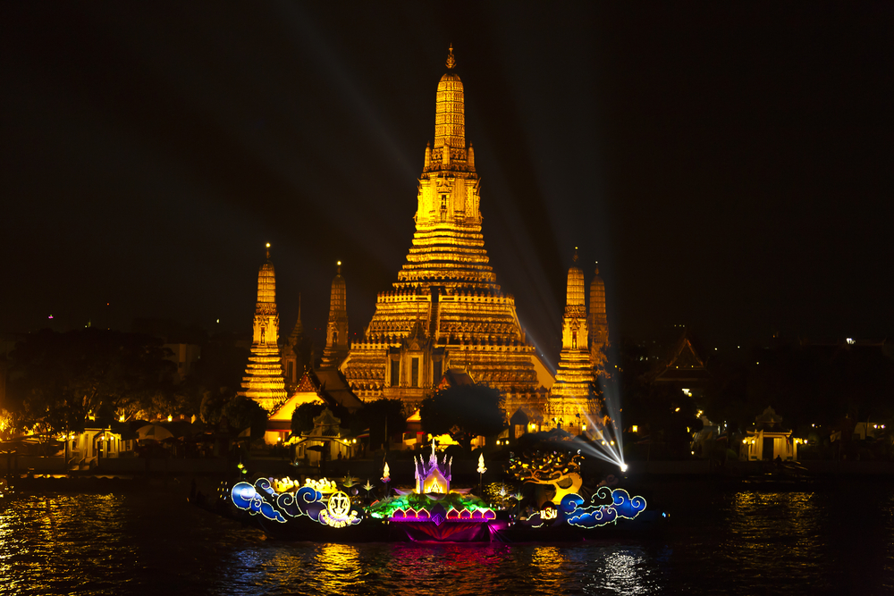 บรรยากาศลอยกระทงในงาน Bangkok River Festival 2025 เทศกาลสายน้ำแห่งวัฒนธรรมไทย