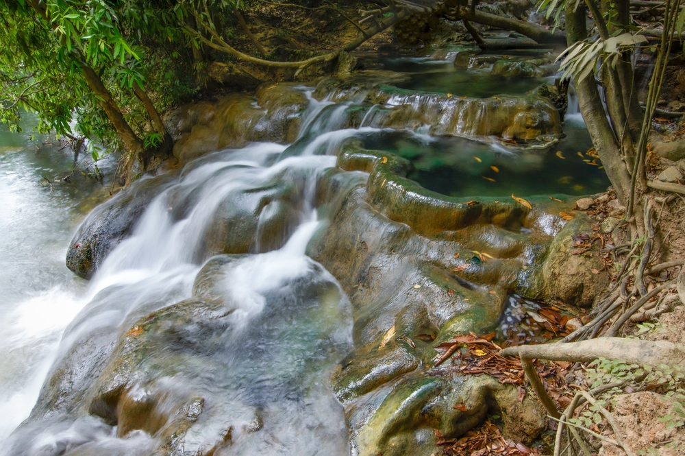 ที่เที่ยวธรรมชาติในไทย น้ำตกร้อนคลองท่อม จังหวัดกระบี่