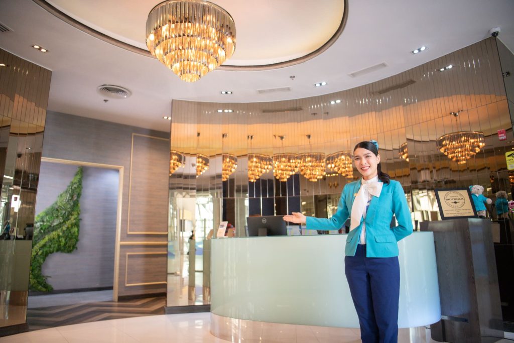 โซนต้อนรับของ Blue Ribbon Club Lounge