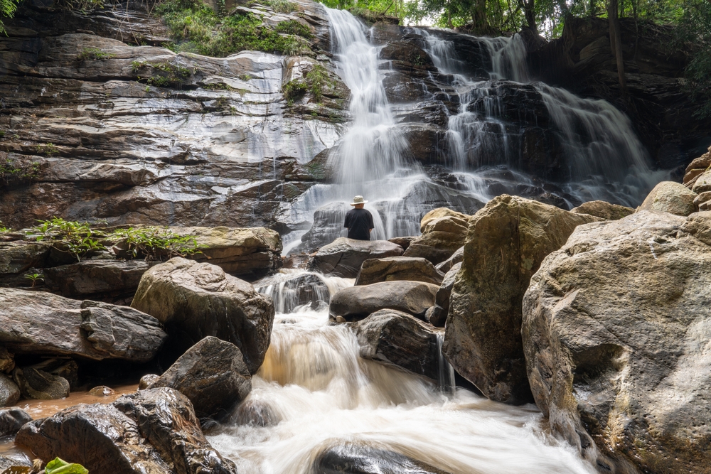 น้ำตกตาดหมอก ที่เที่ยวใกล้ม่อนแจ่ม จังหวัดเชียงใหม่