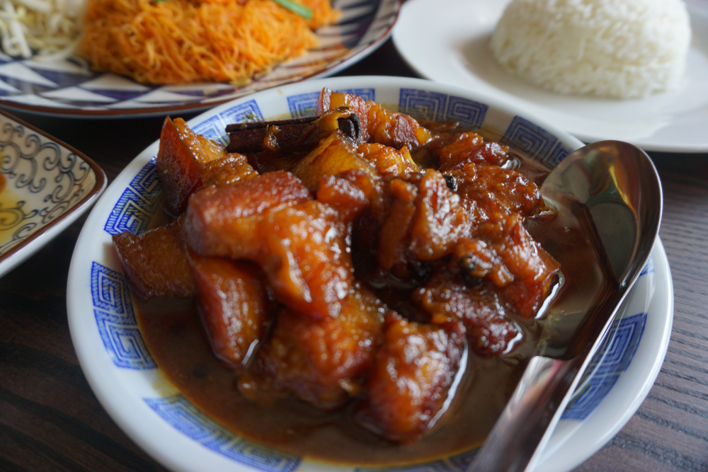 หมูฮ้อง อาหารภูเก็ต