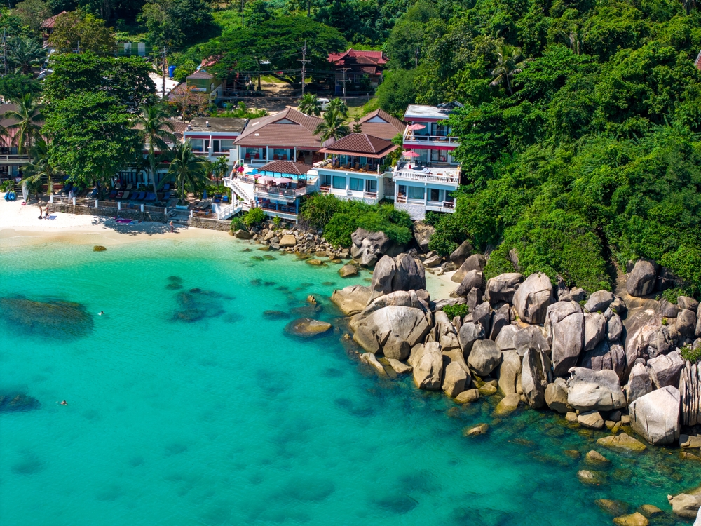 หาดคริสตัล (Crystal Beach) ใกล้หาดเฉวง เกาะสมุย จังหวัดสุราษฎร์ธานี