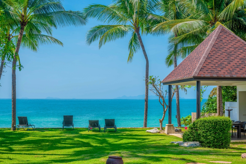 อ่าวตลิ่งงาม ใกล้หาดเฉวง เกาะสมุย จังหวัดสุราษฎร์ธานี