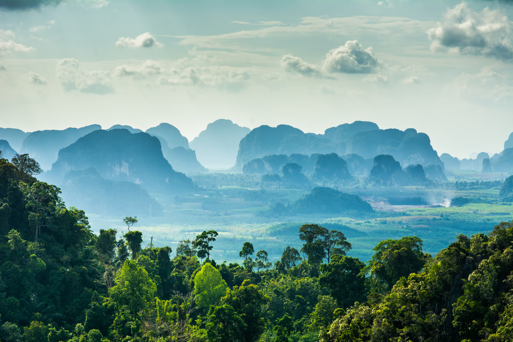 วิวธรรมชาติโดยรอบจากวัดถ้ำเสือ จังหวัดกระบี่
