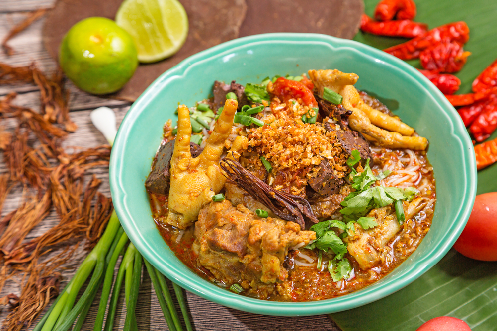 ขนมจีนน้ำเงี้ยว อาหารเหนือ