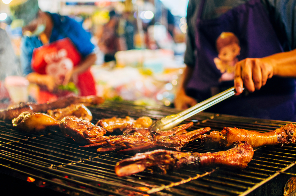 ปิ้งเป็ด ปิ้งแบ้ อาหาร หลวงพระบาง