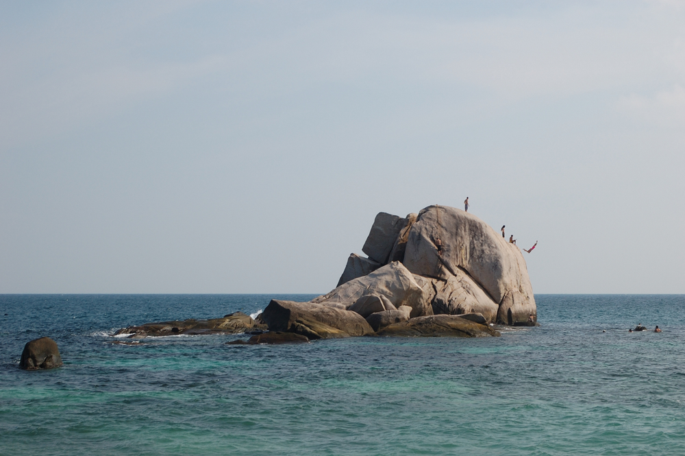 อ่าวโตนด (Tanote Bay) หาดสวยบนเกาะเต่า จังหวัดสุราษฎร์ธานี