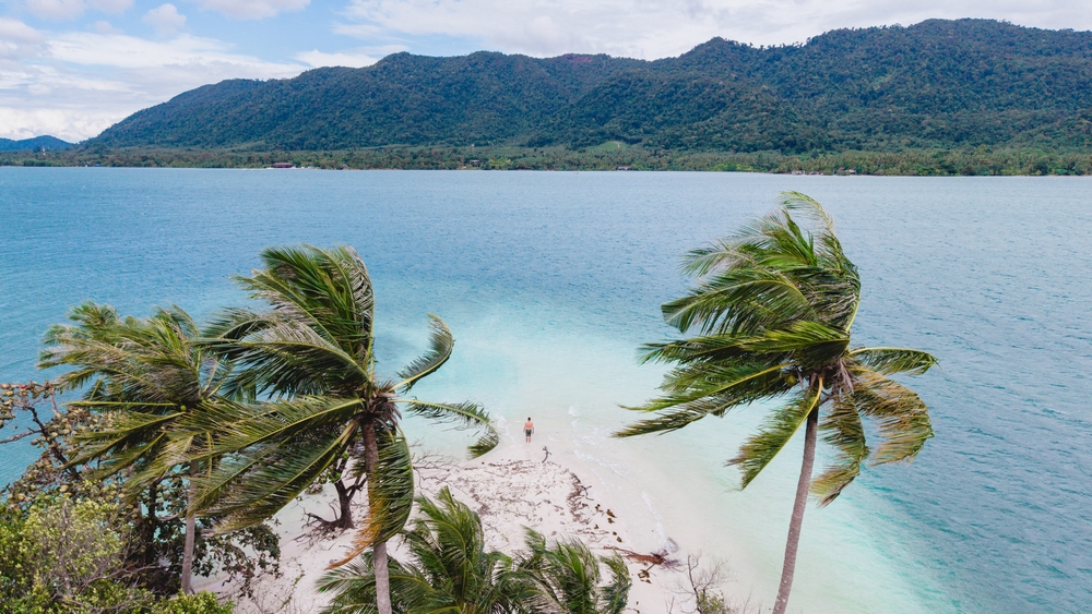 เกาะพร้าวนอก ที่เที่ยวตราดโซนเกาะช้าง