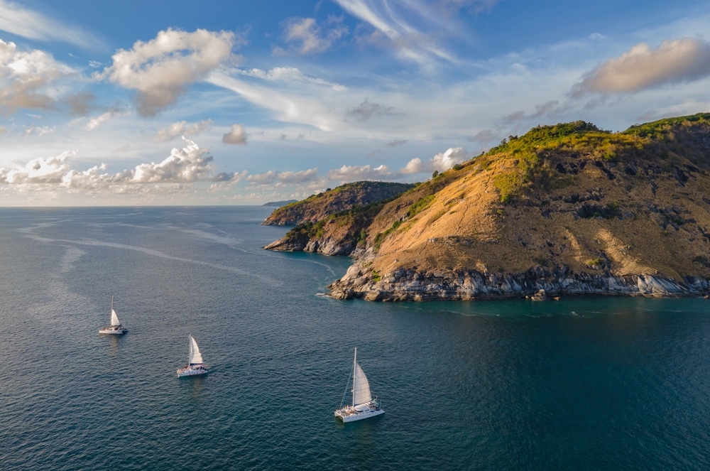 แหลมกระทิง เที่ยวใกล้หาดกะรนและหาดกะตะ จังหวัดภูเก็ต