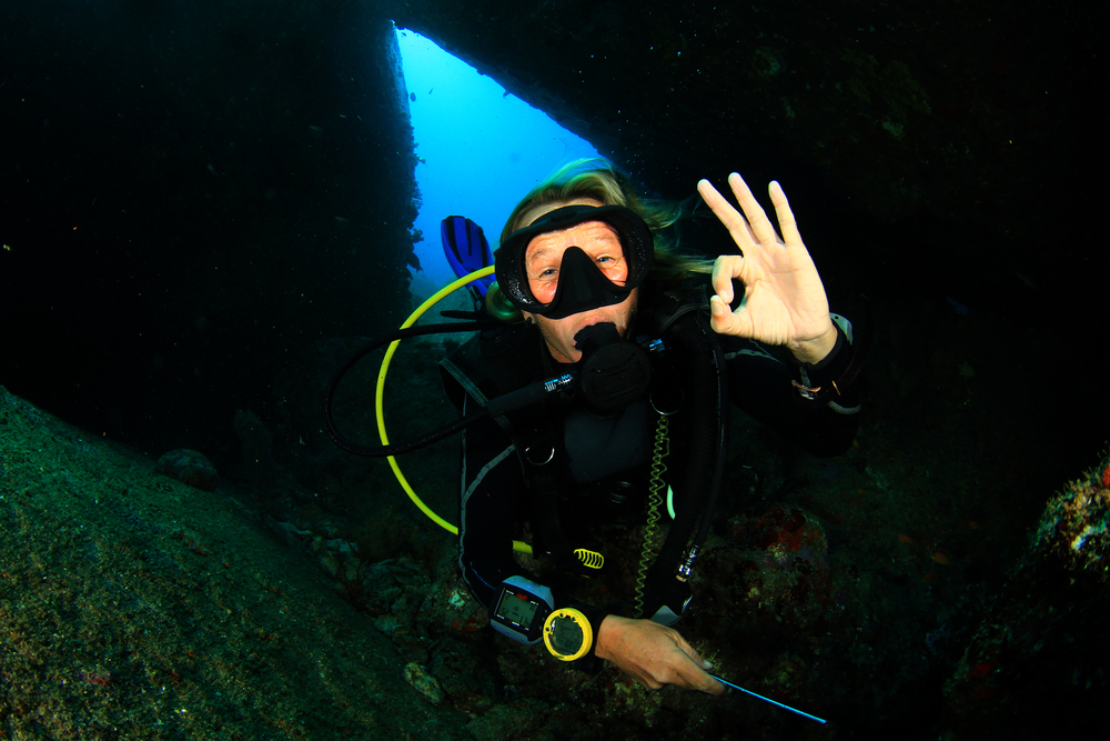 กองหินเขียว (Green Rock) จุดดำน้ำแบบ Drift Dive ที่เกาะเต่า จังหวัดสุราษฎร์ธานี