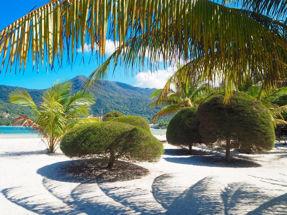 หาดมาลิบู เกาะพะงัน จังหวัดสุราษฎร์ธานี