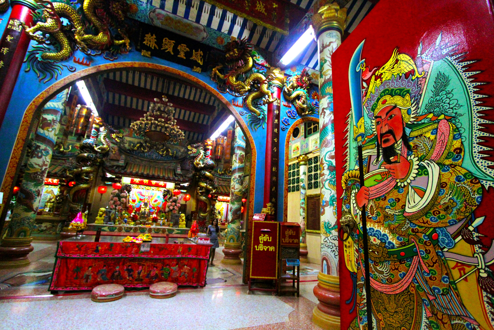 ไหว้พระขอพรเรื่องงานที่ศาลเจ้าพ่อหลักเมืองตราด จังหวัดตราด