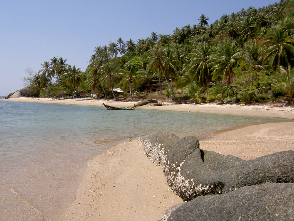 หาดโลนลี่ (Lonely Beach) เกาะพะงัน จังหวัดสุราษฎร์ธานี