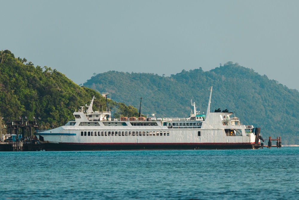 เดินทางไปเกาะสมุยด้วยเรือเฟอร์รี่ข้ามฟาก