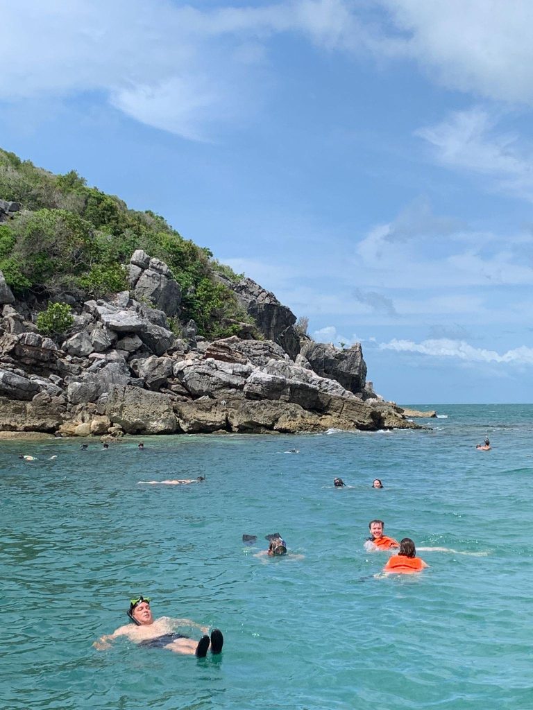 เกาะว่าว ที่เที่ยวใกล้เกาะสมุย