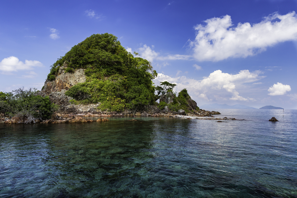 เกาะผี เกาะไฮไลต์ใกล้เกาะขาม จังหวัดตราด